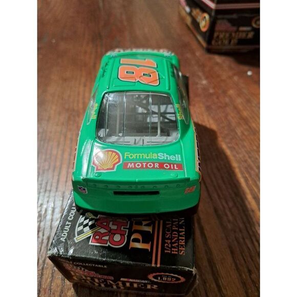 Vintage Racing Collectibl Bobby Labonte Interstate Die Cast Nascar Race Car Bank - Picture 6 of 10